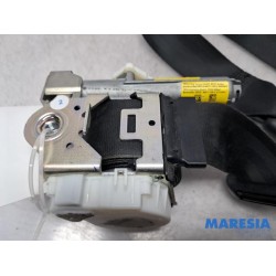 Ford - KA - Front seatbelt, left