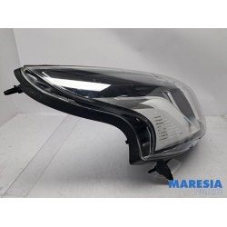Renault - Trafic - Phare droit