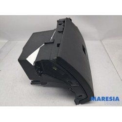 Renault - Trafic - Glovebox