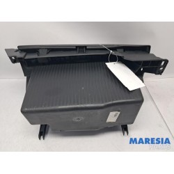 Renault - Trafic - Glovebox