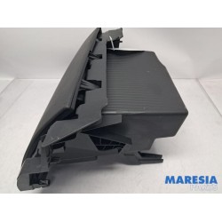 Renault - Trafic - Glovebox