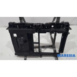 Peugeot - 208 - Front panel