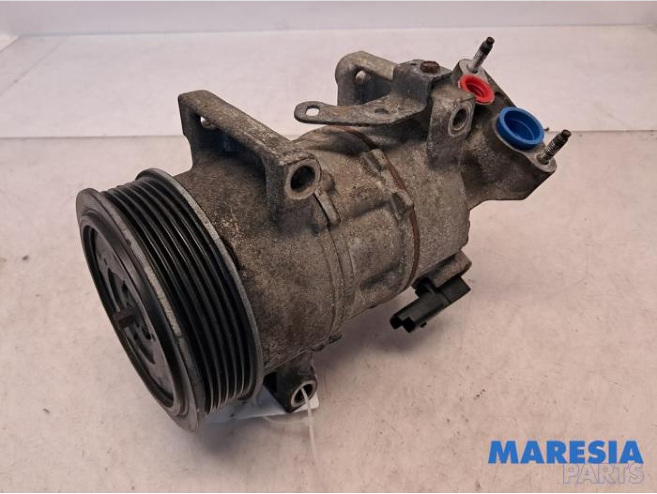 Peugeot - 208 - Air conditioning pump