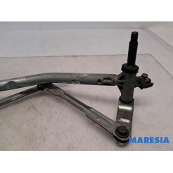 Peugeot - 208 - Wiper mechanism