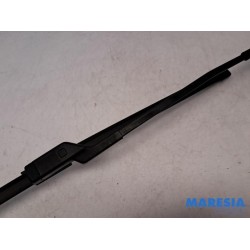 Peugeot - 208 - Front wiper arm