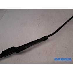Peugeot - 208 - Front wiper arm