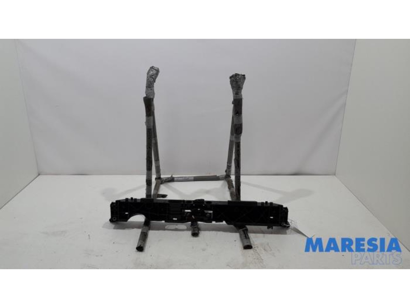 Renault - Captur - Lock plate