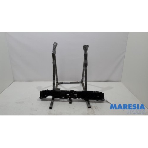Renault - Captur - Lock plate