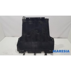 Renault - Captur - Engine protection panel