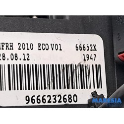 Peugeot - 208 - Fuse box