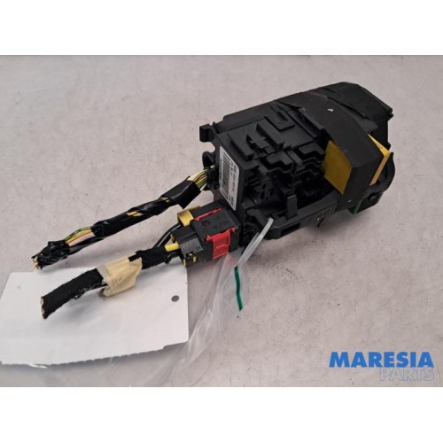 Peugeot - 208 - Fuse box