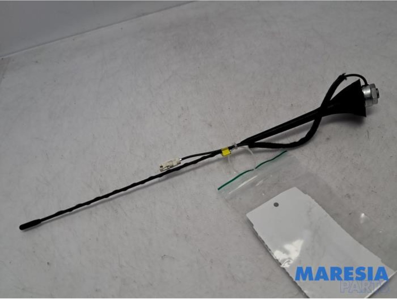 Peugeot - 208 - Antenne
