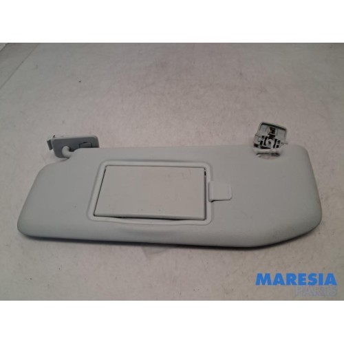 Peugeot - 208 - Sun visor