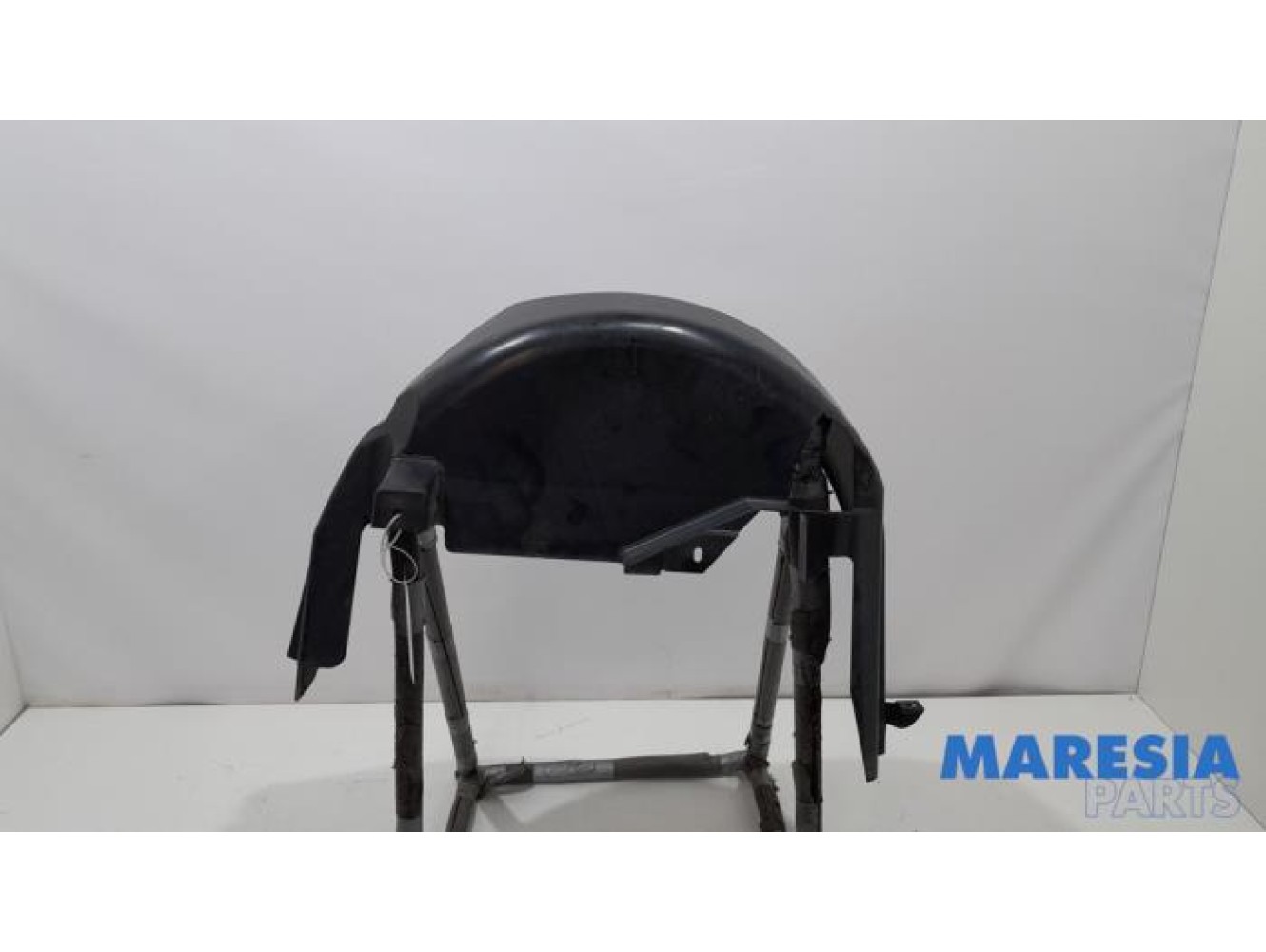 Fiat - 500 Abarth - Wheel arch liner