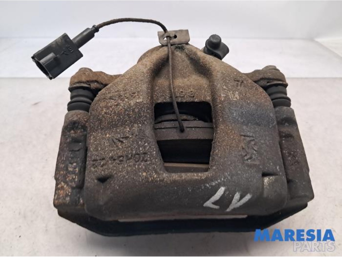 Fiat - 500 Abarth - Front brake calliper, left