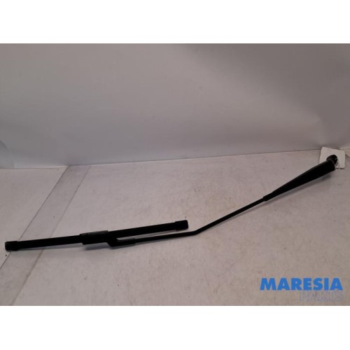 Citroen - C3 - Front wiper arm