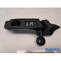 Citroen - C3 - Rear bumper bracket central