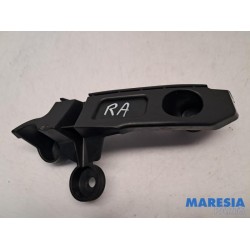 Citroen - C3 - Rear bumper bracket central