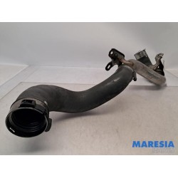 Opel - Vivaro - Intercooler Buis