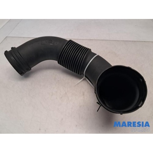 Opel - Vivaro - Air intake hose