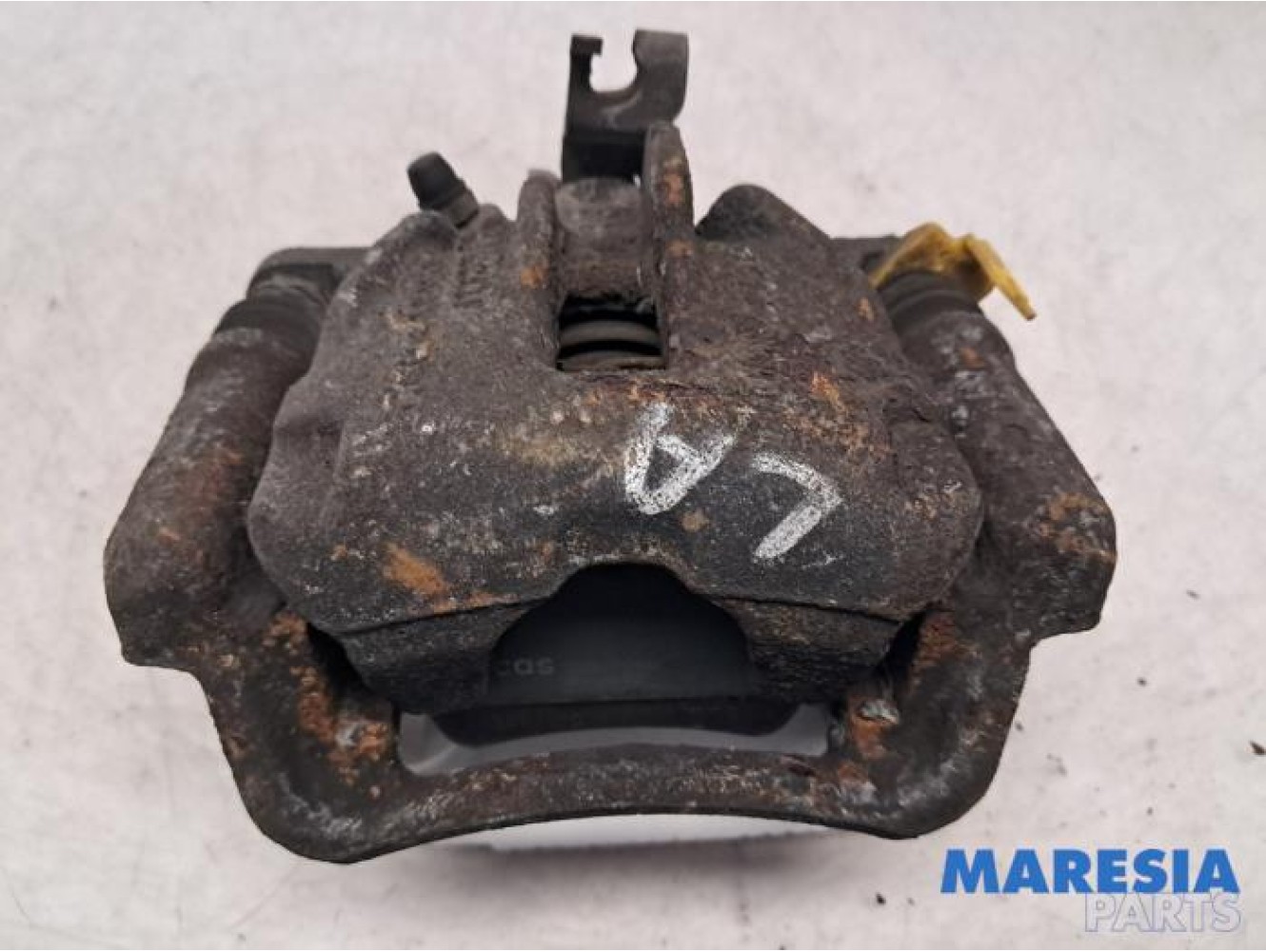 Opel - Vivaro - Rear brake calliper, left