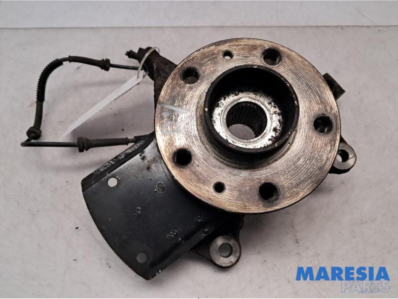 Opel - Vivaro - Knuckle, front right