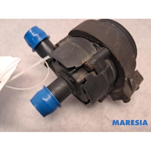 Opel - Vivaro - Additional water pump