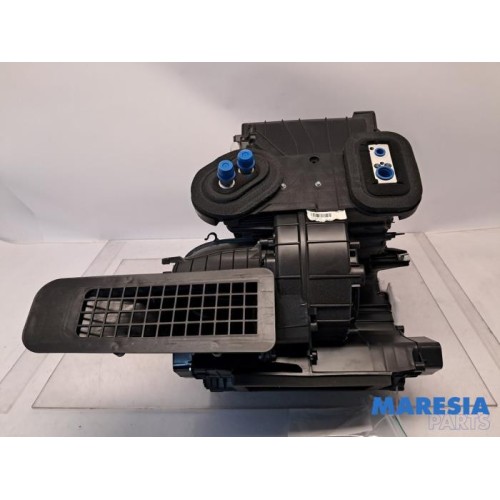 Renault - Captur - Heater housing