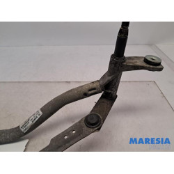 Opel - Vivaro - Wiper mechanism