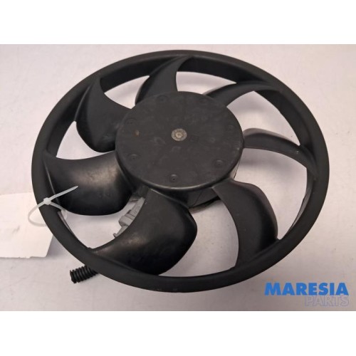 Opel - Vivaro - Fan motor
