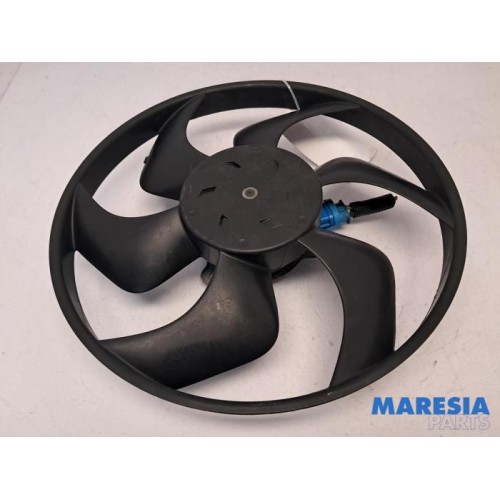 Opel - Vivaro - Fan motor