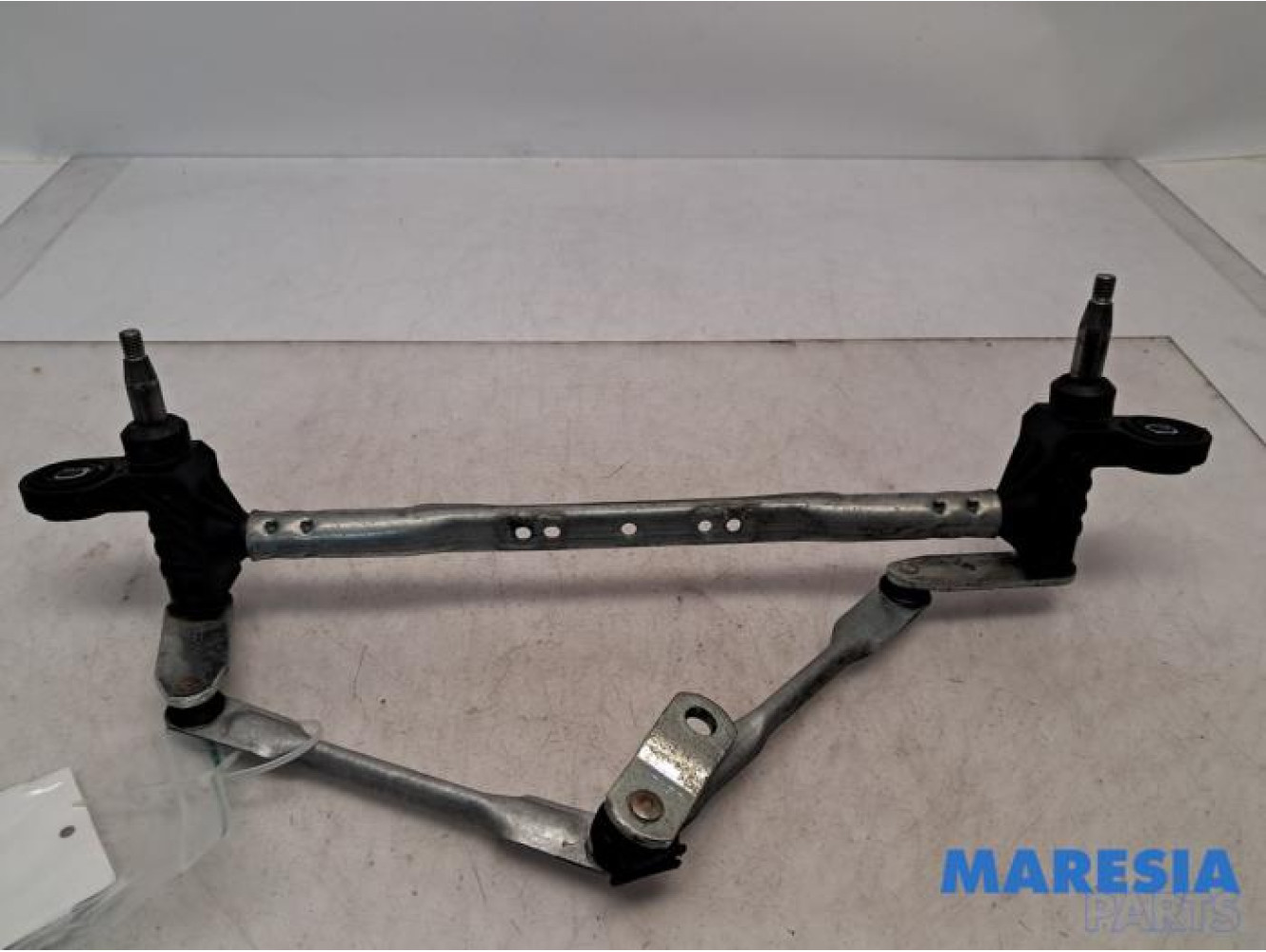 Fiat - 500 Abarth - Wiper mechanism