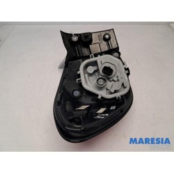 Renault - Captur - Taillight, right