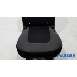 Citroen - C4 Grand Picasso - Rear seat