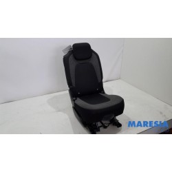 Citroen - C4 Grand Picasso - Rear seat
