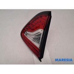Renault - Captur - Taillight, left
