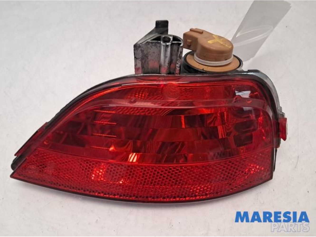 Renault - Captur - Rear fog light