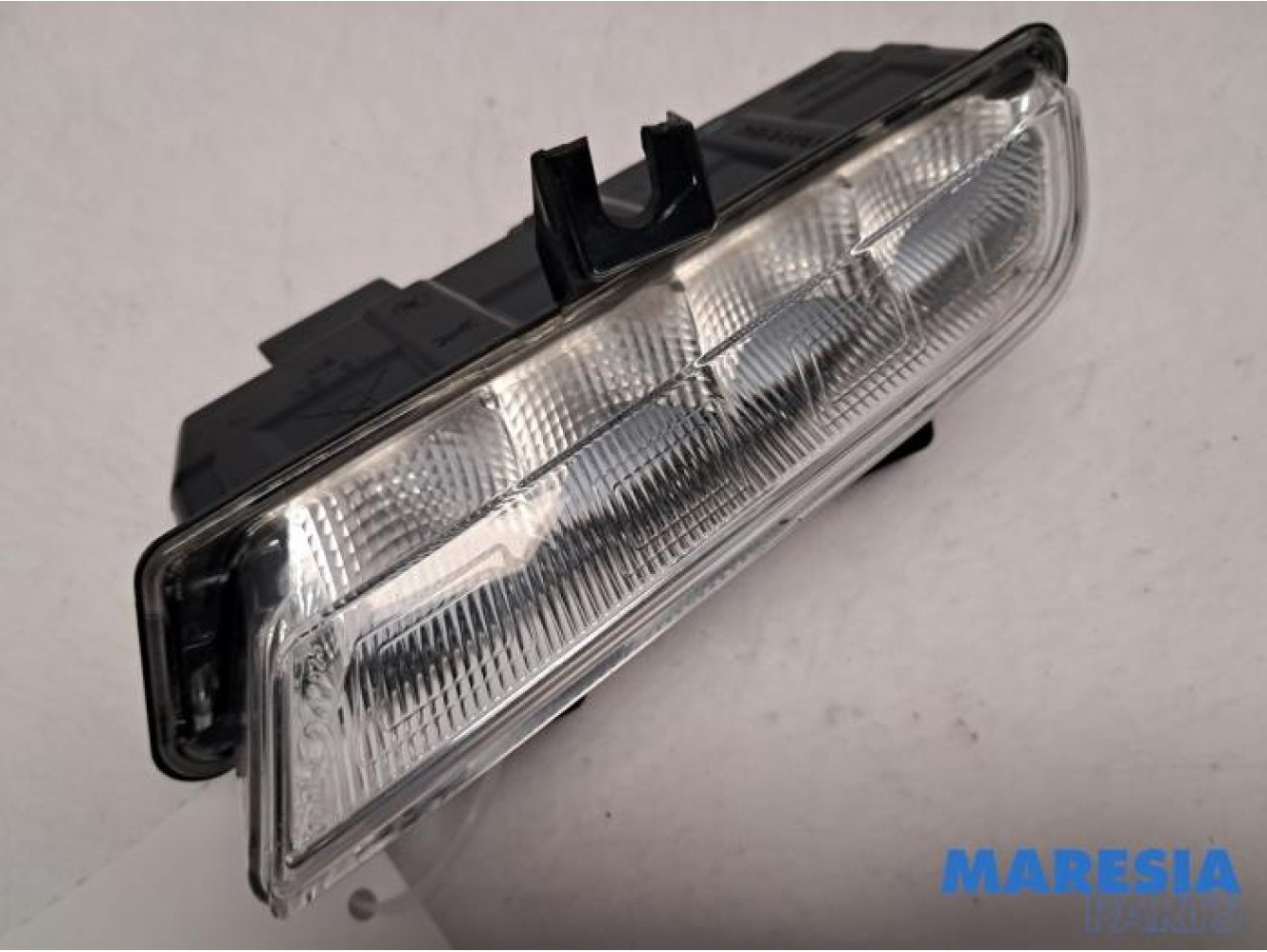 Renault - Captur - Daytime running light, right