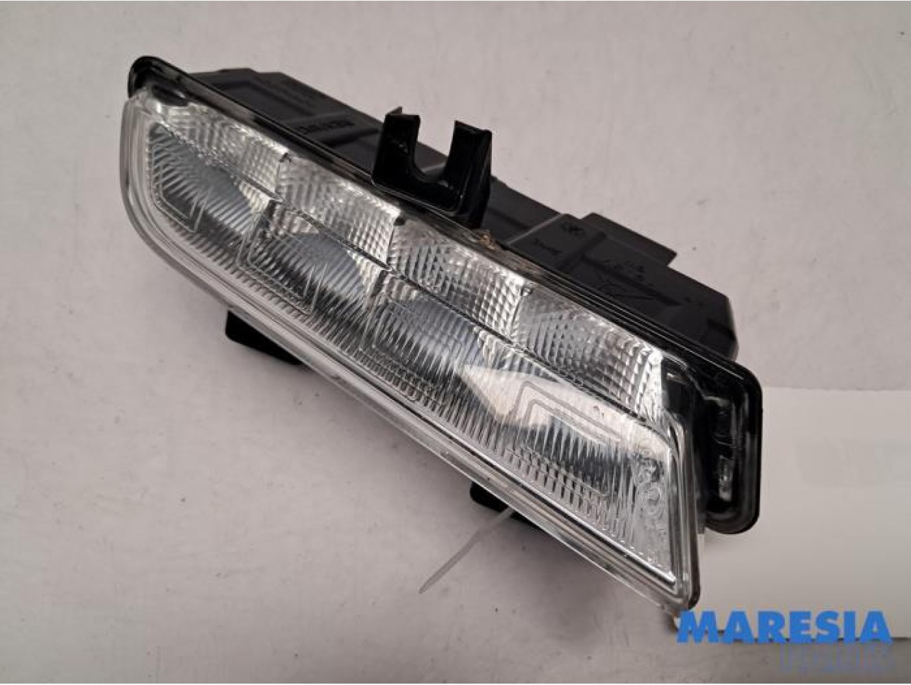 Renault - Captur - Daytime running light, left
