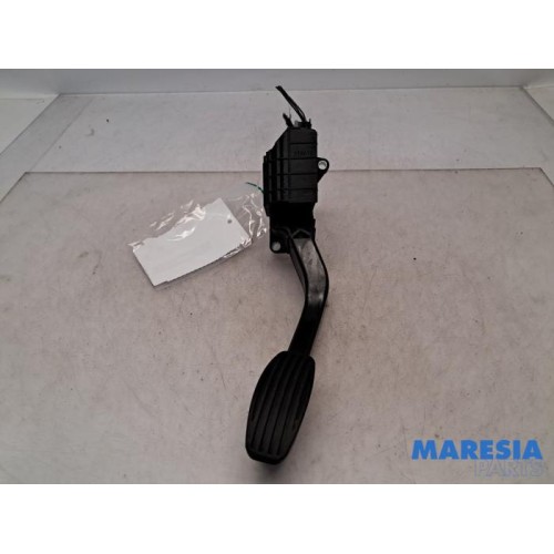 Fiat - 500 - Accelerator pedal