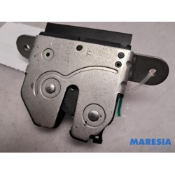 Fiat - 500 - Tailgate lock mechanism