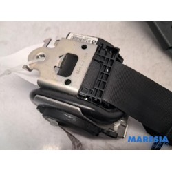 Renault - Captur - Front seatbelt, right
