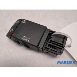 Renault - Captur - Commande radio volant