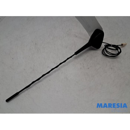 Renault - Captur - Antenne