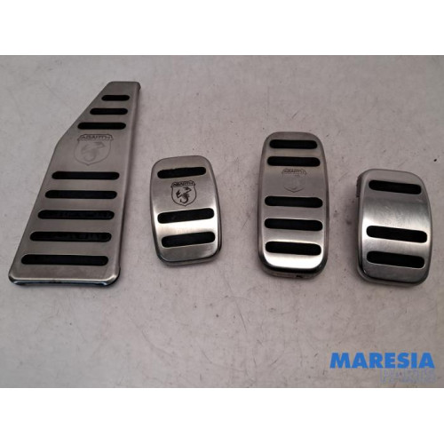 Fiat - 500 Abarth - Set of pedals