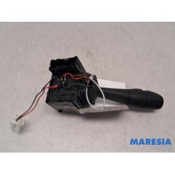 Renault - Captur - Indicator switch