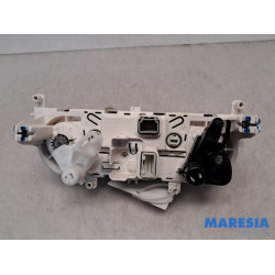 Renault - Captur - Heater control panel