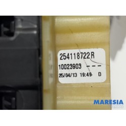 Renault - Captur - Multi-functional window switch