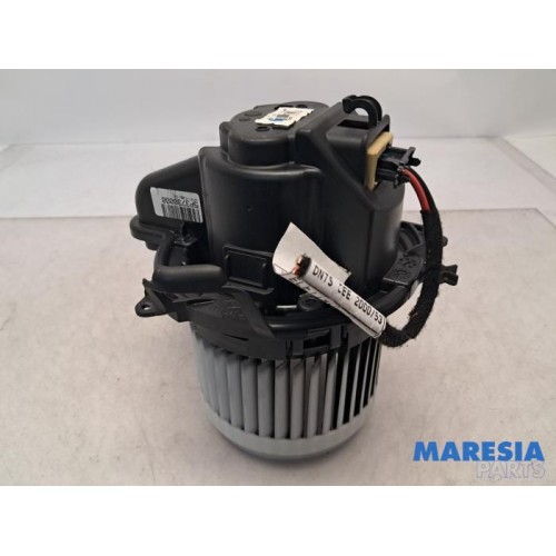 Renault - Captur - Heating and ventilation fan motor