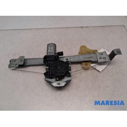 Renault - Captur - Rear door window mechanism 4-door, right